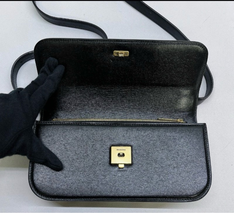 BALENCIAGA Gossip牛皮金扣單肩包-3