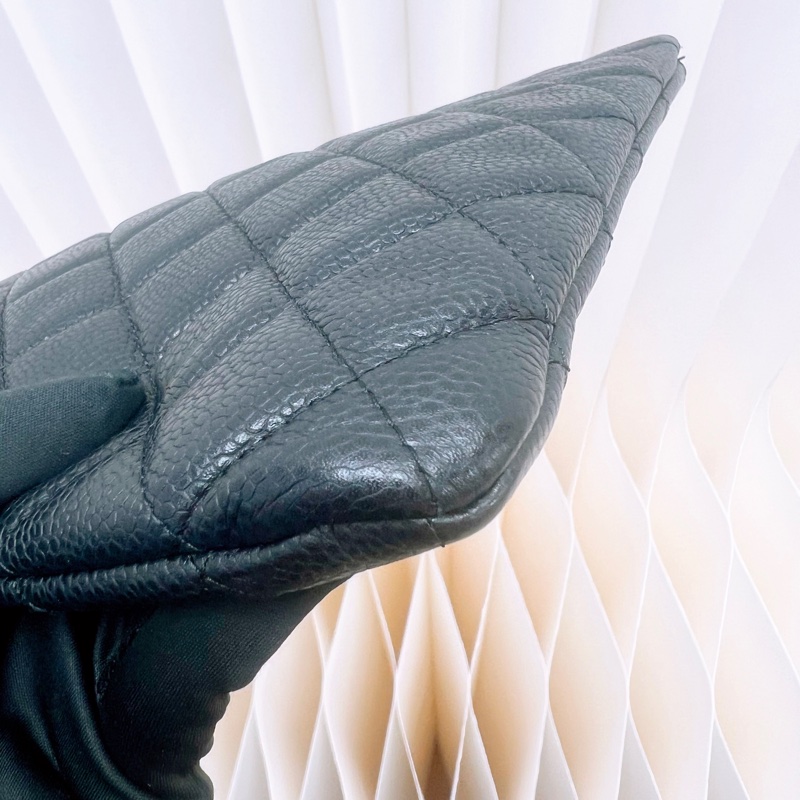 Chanel 經典黑銀牛皮手拿包-2