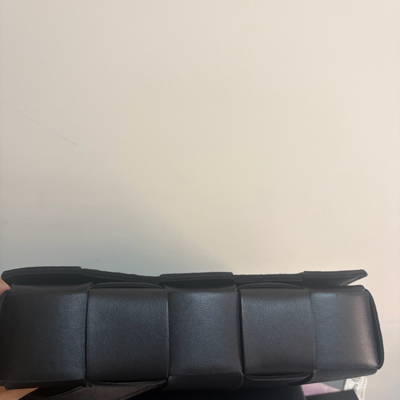 BOTTEGA VENETA 寶緹嘉 CASSETTE系列經典編織小羊皮磁釦斜背包-7