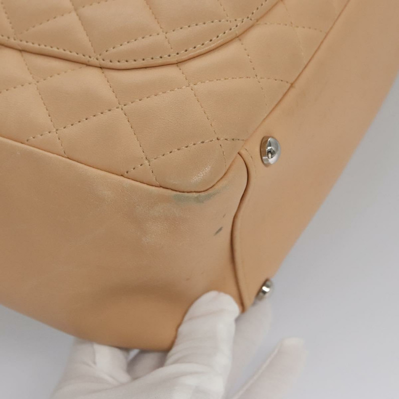 【日本直送】香奈兒 (CHANEL) 絎縫 Cambon 系列單背包，米色皮革，銀色雙C標誌，正品編號 110229SAV-17