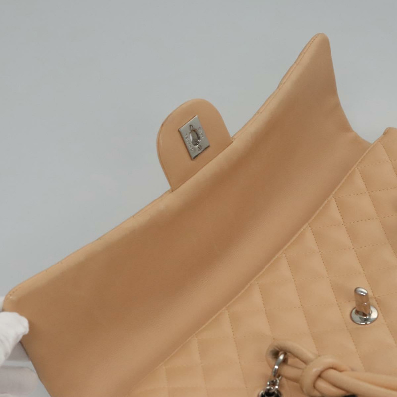 【日本直送】香奈兒 (CHANEL) 絎縫 Cambon 系列單背包，米色皮革，銀色雙C標誌，正品編號 110229SAV-21