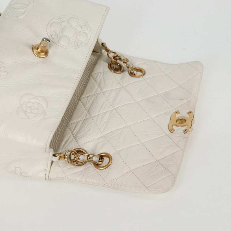 【日本直送】香奈兒鏈條肩背包 漆皮 白色 金色 CC 標誌 Auth 118910V-19