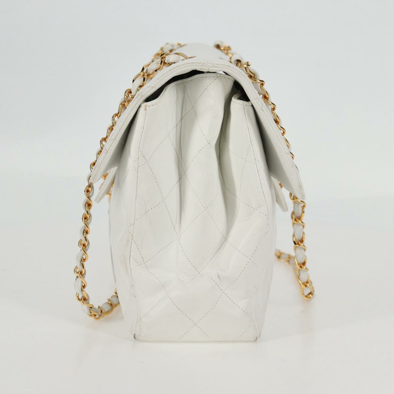 【日本直送】香奈兒 Matelasse 30 雙面鏈條包,羊皮材質,白色金色 CC 標誌,正品編號 bs17533SAV-3