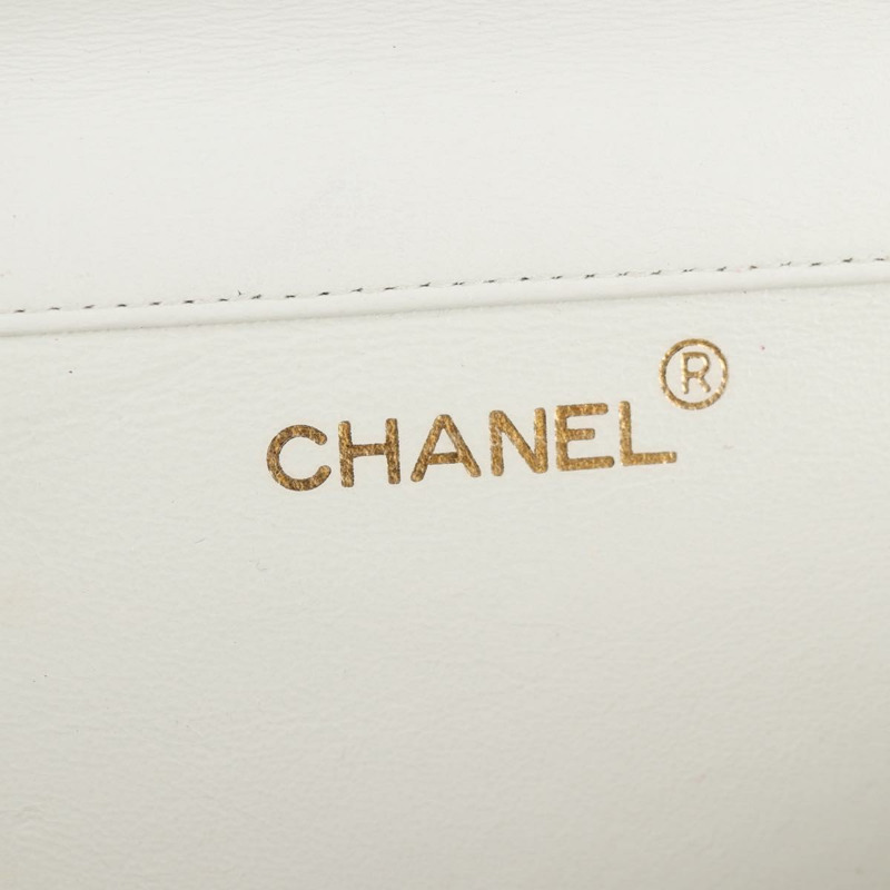 【日本直送】香奈兒 Matelasse 30 雙面鏈條包,羊皮材質,白色金色 CC 標誌,正品編號 bs17533SAV-25