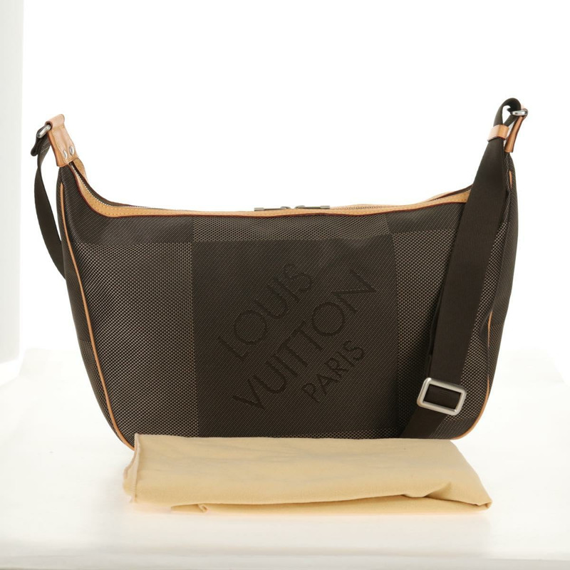 【日本直送】路易威登 Damier Geant Explorateur 單肩包 卡其色 M93615 LV 正品 ki6235V-11