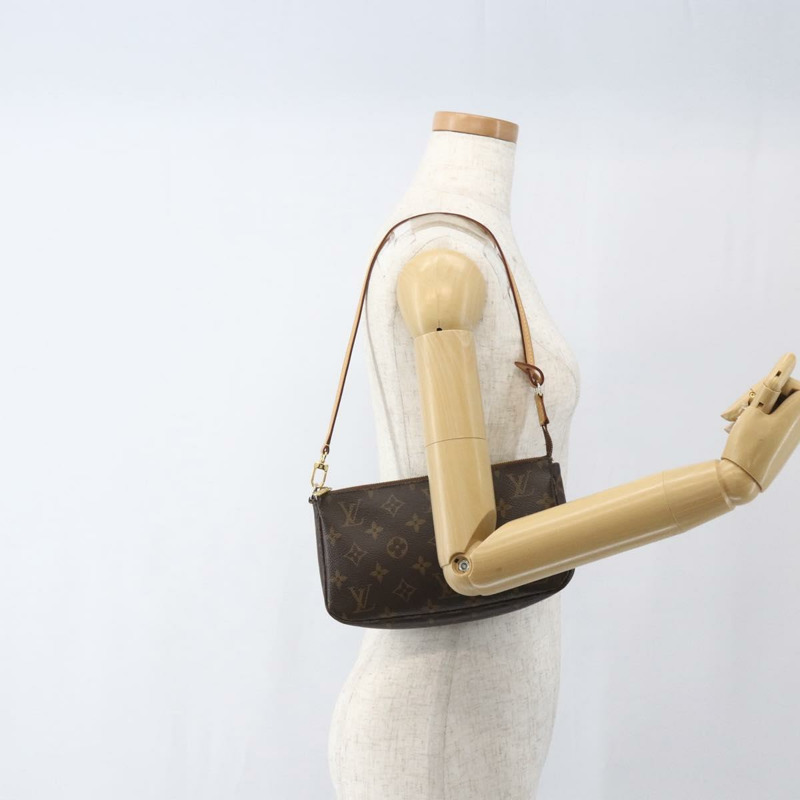 【日本直送】路易威登 Monogram Pochette Accessoires 手拿包 全新 M51980 Auth ka1752V-21