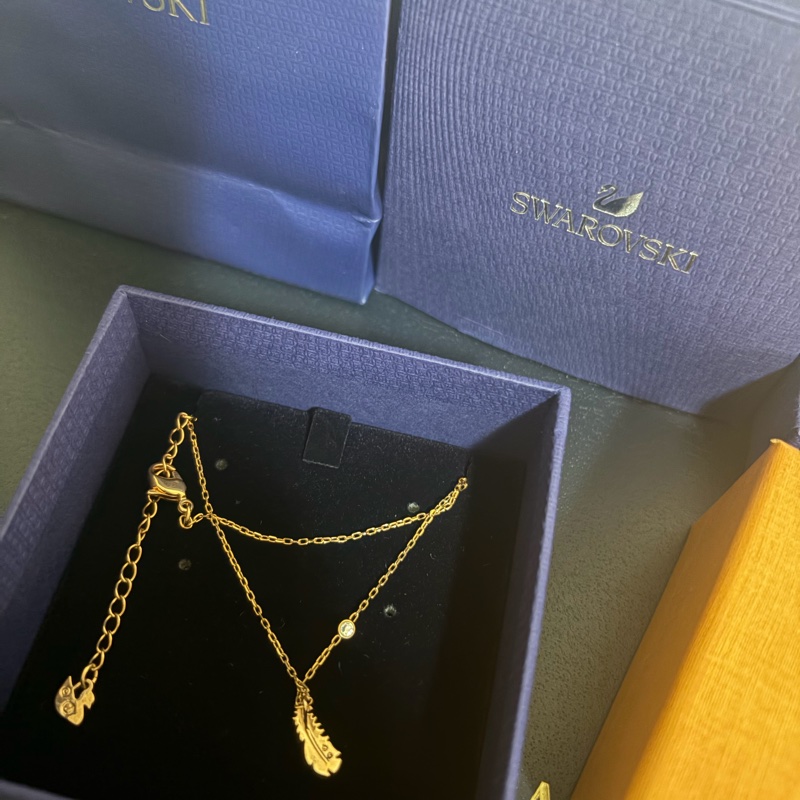 施華洛世奇(Swarovski)Naughty系列黑色水晶羽毛造型玫瑰金色項鍊。-2