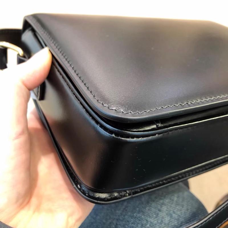 【96新✨ 全網最低價!】Celine 凱旋門 Teen 黑金 豆腐包(下單前先詢問庫存❗️)-4