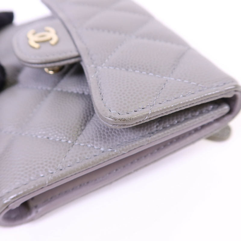 CHANEL 牛皮皮革Fold Wallet金扣錢包-14