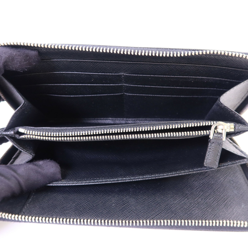 PRADA 牛皮皮革Long Zip Wallet銀扣長錢包-5