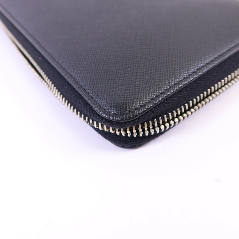 PRADA 牛皮皮革Long Zip Wallet銀扣長錢包-11