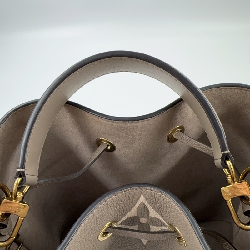 LV斑鳩灰牛皮NeonoeMM抽繩水桶包M45555（無內袋）-20