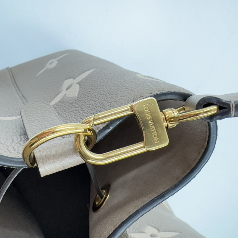 LV斑鳩灰牛皮NeonoeMM抽繩水桶包M45555（無內袋）-23