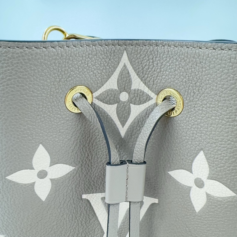 LV斑鳩灰牛皮NeonoeMM抽繩水桶包M45555（無內袋）-27