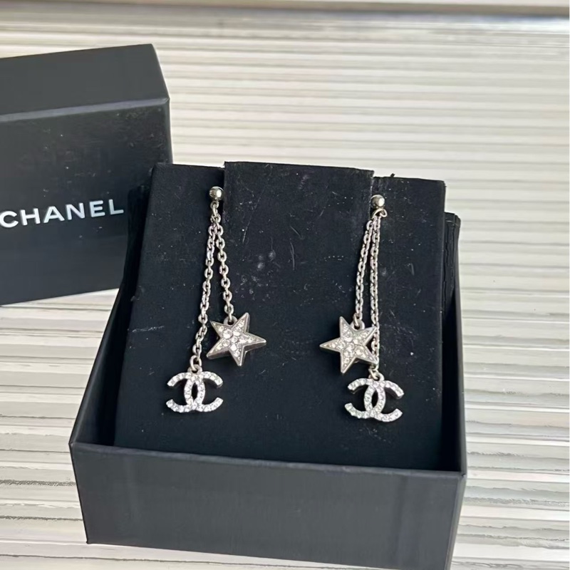 🔥新到:Chanel香奈兒星星鏈條耳飾,經典雙C標誌+星星-0