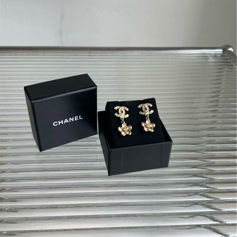 🔥 🔥新到：Chanel/香奈兒山茶花琉璃耳釘，金色雙C帶鑽-2