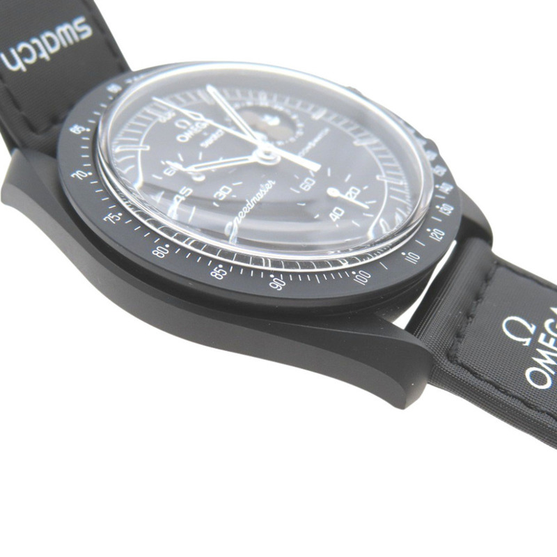 近全新歐米茄 x Swatch 史努比登月任務系列超霸石英腕錶，黑色錶盤，1303OMEGA-4