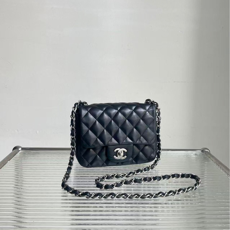 🔥新到：11開 97🆕 Chanel / 香奈兒 黑銀菱格CF方胖子鏈條包，尺寸：17×13.5cm 好價🉐-0