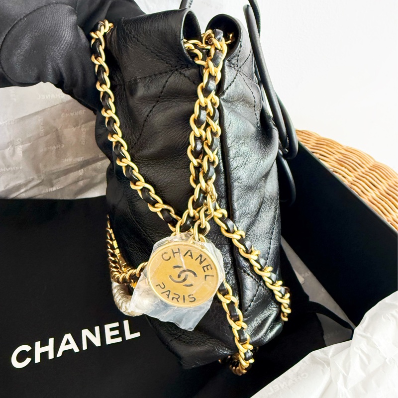 全新CHANEL黑色珍珠金字mini 22Bag斜背包流浪包AS3980-4