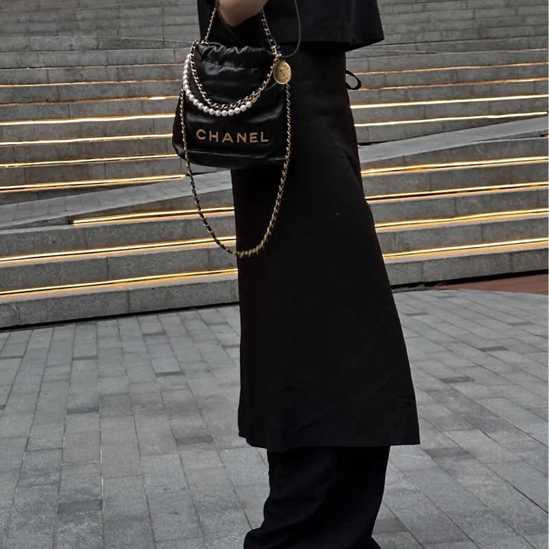 全新CHANEL黑色珍珠金字mini 22Bag斜背包流浪包AS3980-13