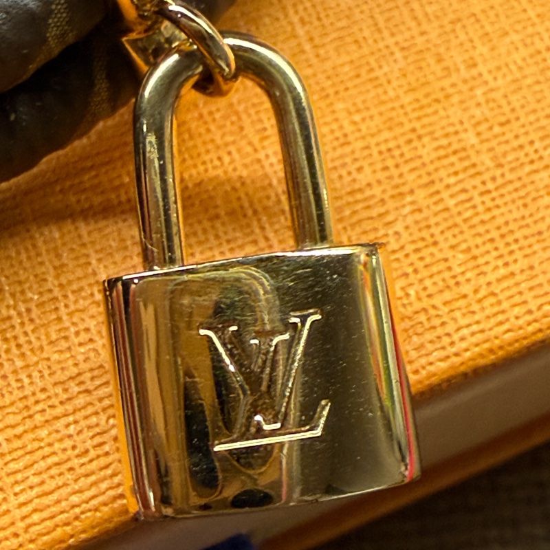 LOUIS VUITTON 鎖頭手環-4