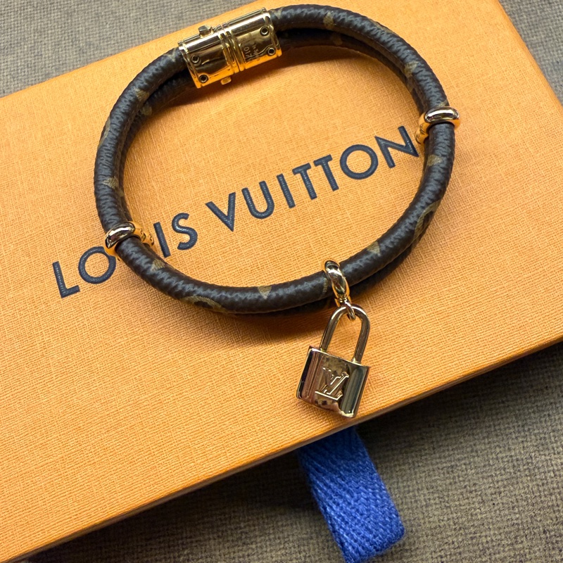 LOUIS VUITTON 鎖頭手環-5