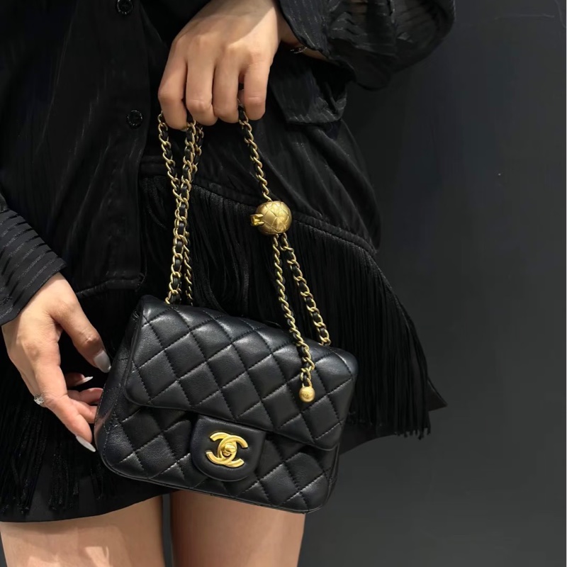 全新CHANEL黑色羊皮金球方胖AS1786-17