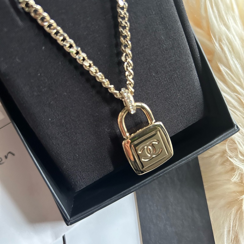 香奈兒鎖頭項鍊-0