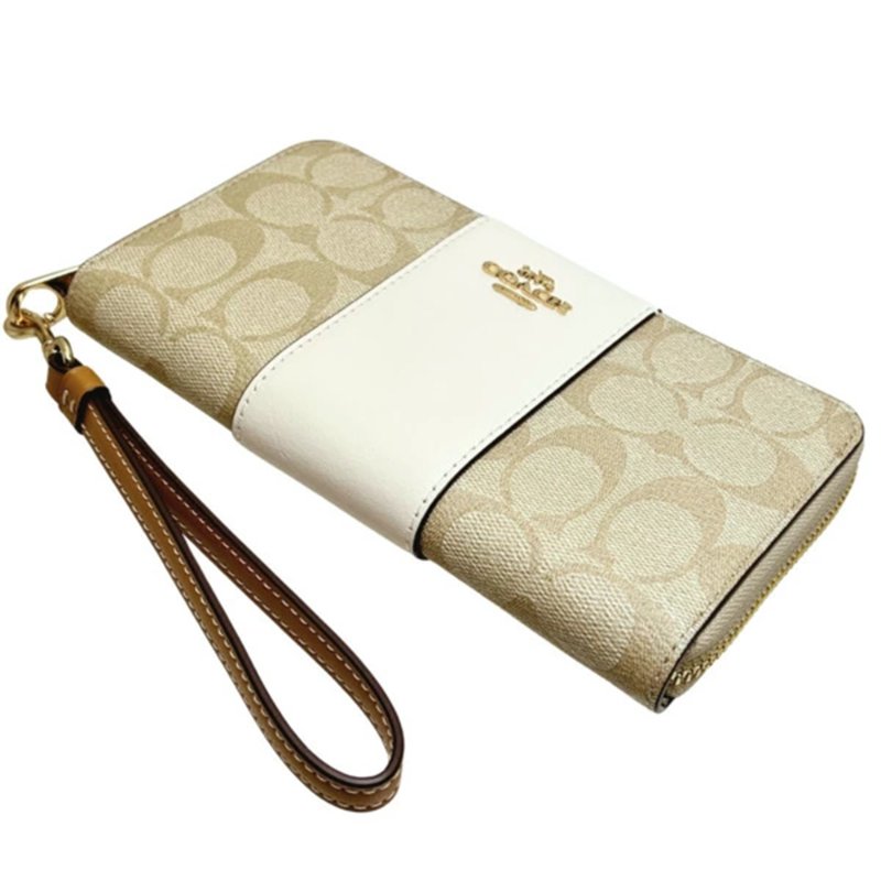 【COACH】滿版LOGO防刮皮革長夾-卡其白-1