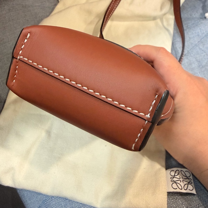 LOEWE gate pocket 手機包-8