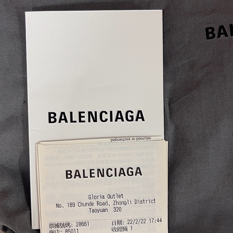 BALENCIAGA 巴黎世家 592898 金屬B LOGO小牛皮風琴小方包(黑)-13