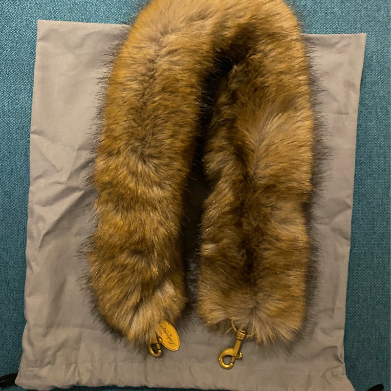 Balenciaga fur strap-3