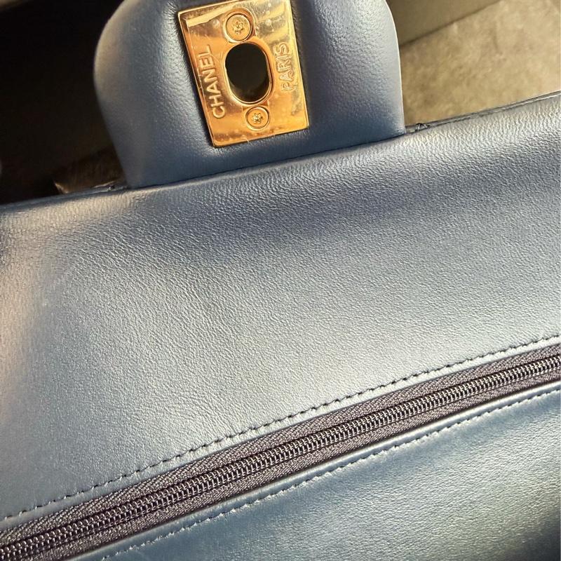 全新CHANEL海軍藍羊皮淡金扣25cm FLAP COCO口蓋包A01112經典11.12包22B-7