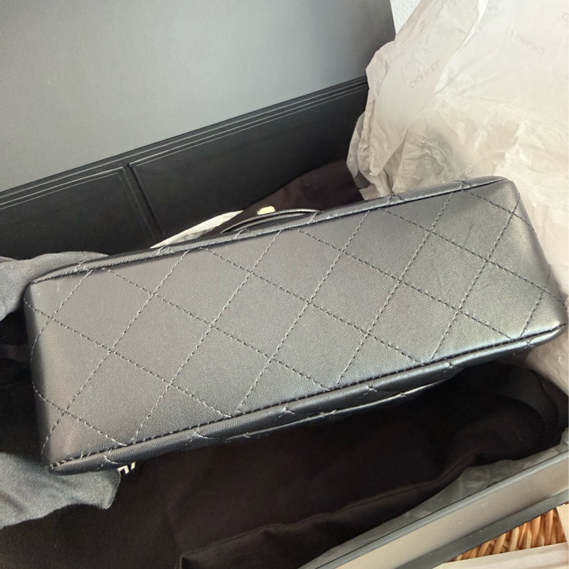 全新CHANEL黑色小羊皮菱格紋淡金扣20cm Mini COCO口蓋包A69900-2