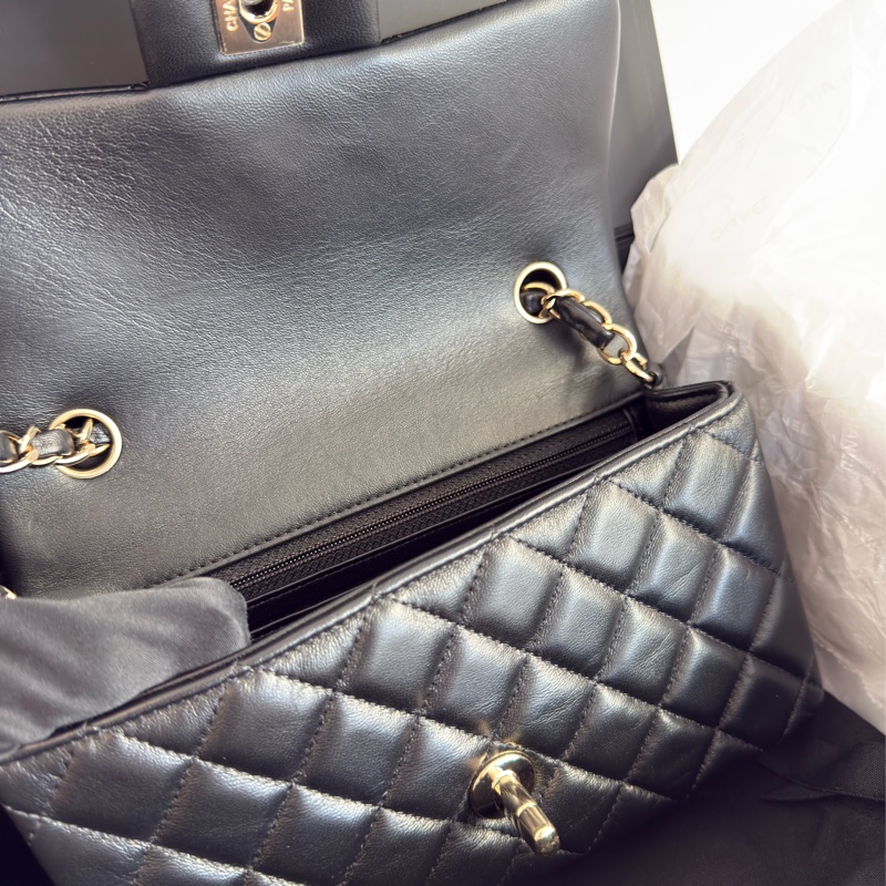 全新CHANEL黑色小羊皮菱格紋淡金扣20cm Mini COCO口蓋包A69900-7