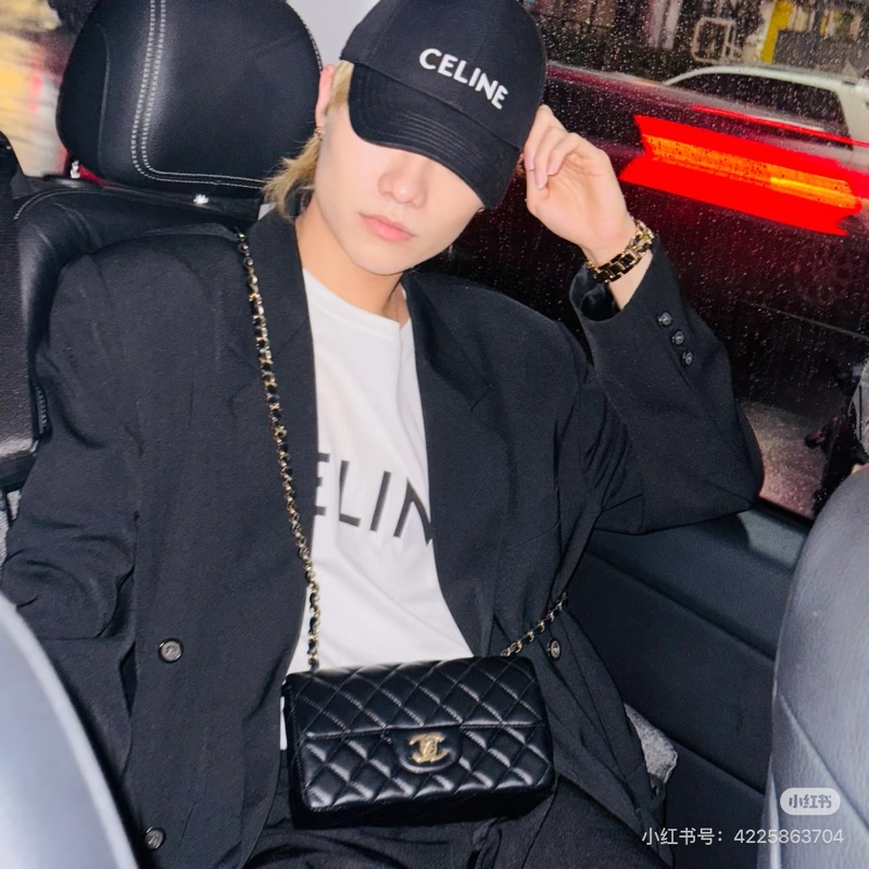 全新CHANEL黑色小羊皮菱格紋淡金扣20cm Mini COCO口蓋包A69900-14