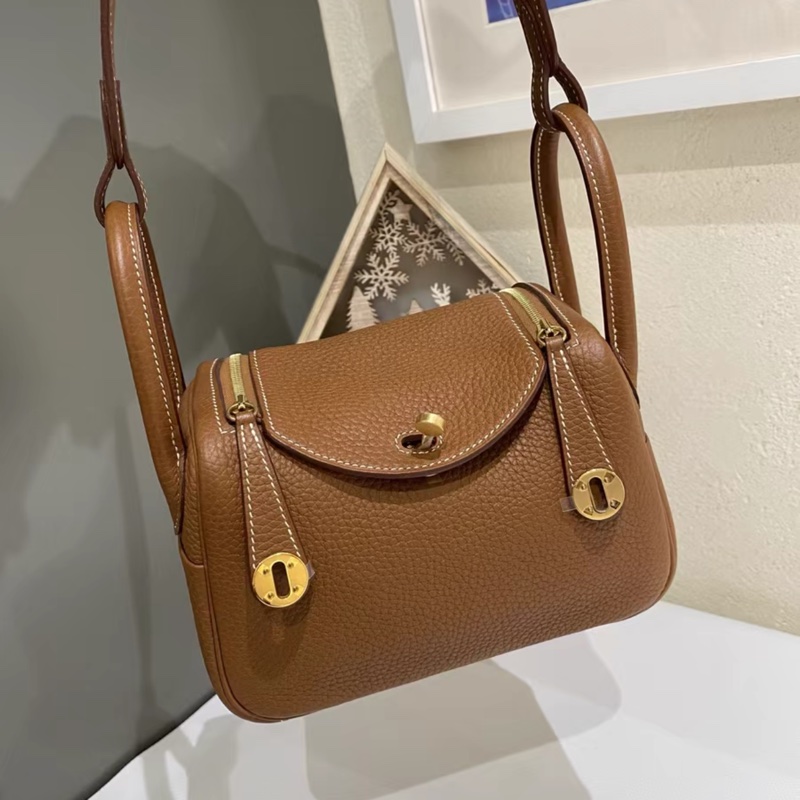一代 愛馬仕 mini Lindy 金棕金扣 全新閒置-3