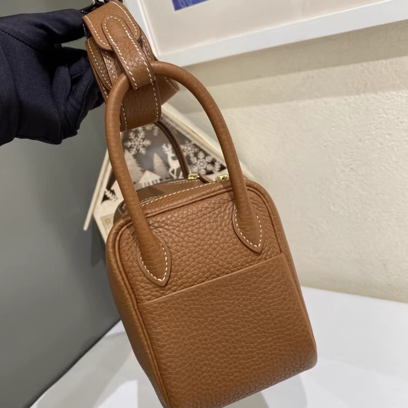 一代 愛馬仕 mini Lindy 金棕金扣 全新閒置-6