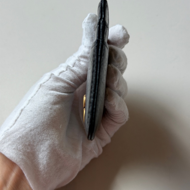 914intheair精品代購『全新閒置』balenciaga巴黎世家bblogo黑色黑金招財牛皮卡包-2