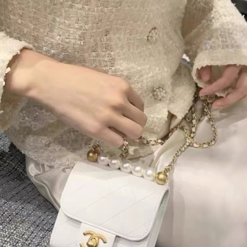 Chanel 珍珠小包-1