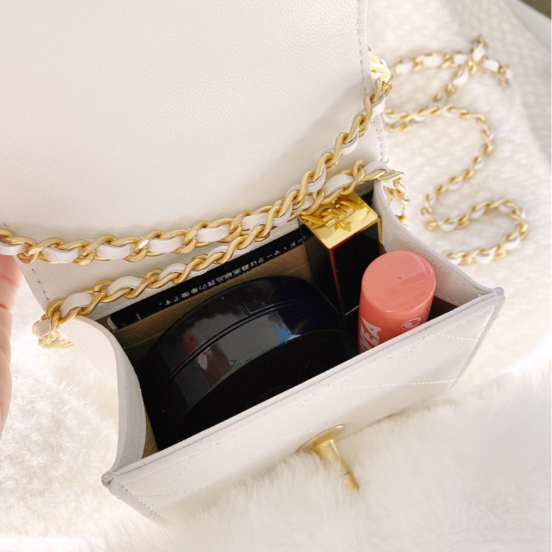 Chanel 珍珠小包-5