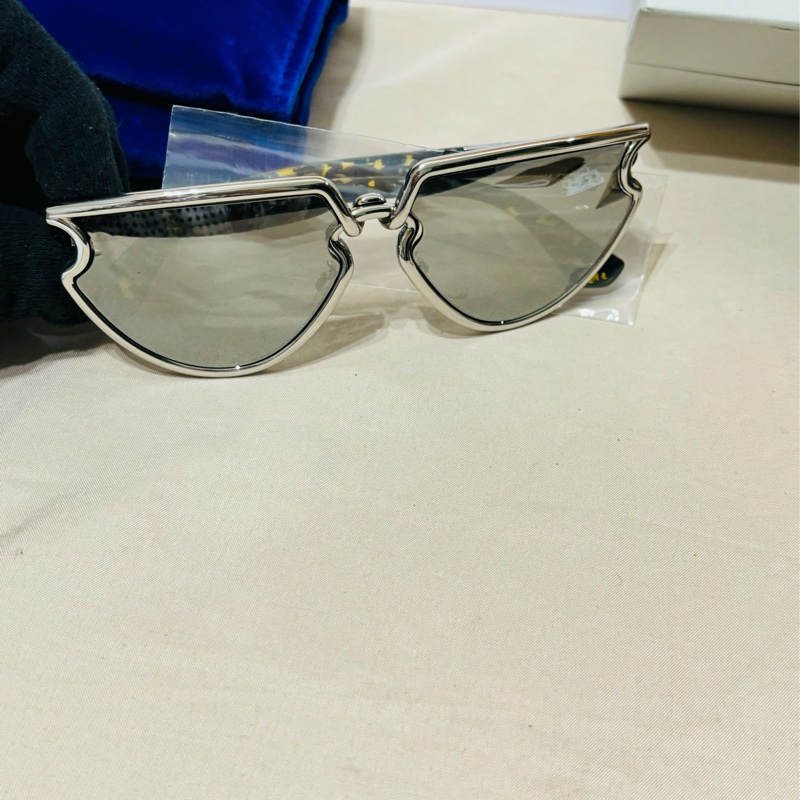 🎁送禮首選 全新盒裝 Burberry巴寶莉 2025新款 墨鏡🕶️ 太陽眼鏡-9