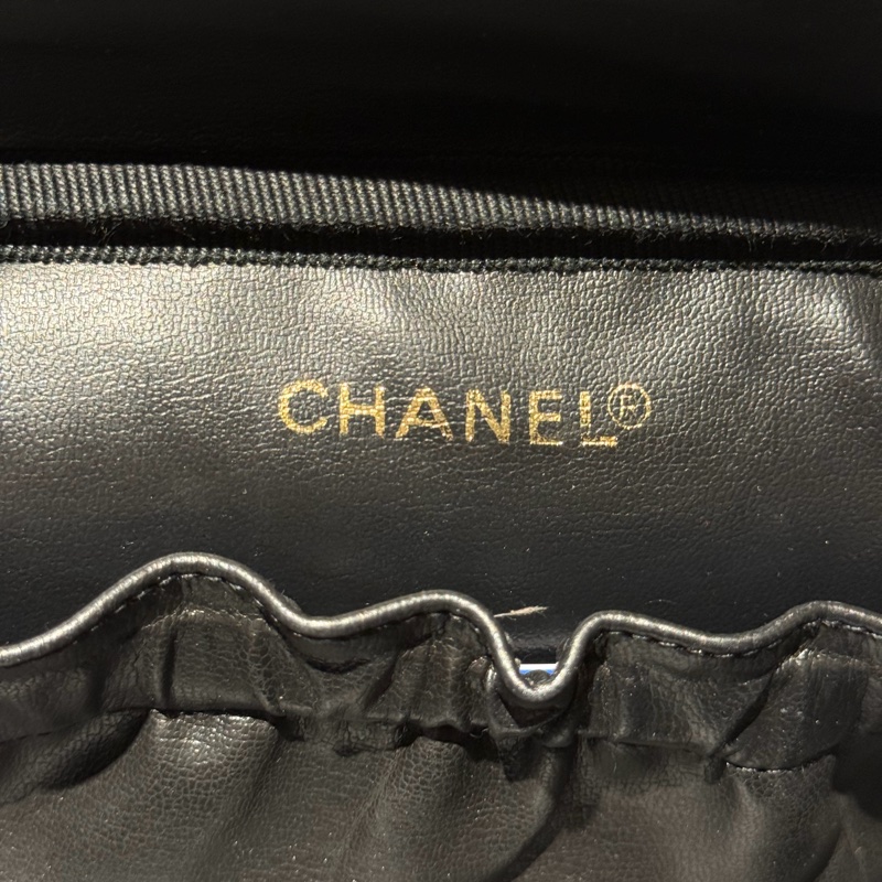 【97新 ✨ 全網最低價！】中古 Chanel香奈兒 飯盒包 化妝包 斜挎包 黑金 荔枝牛皮-12