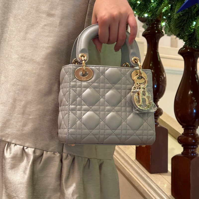 【99新 ✨ 全網最低價!】迷你 Lady Dior 戴妃灰色 金扣 三格 下單秒發 只有一顆❗️-2