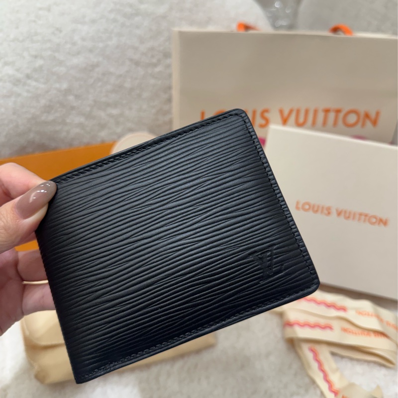 LV經典水波紋MULTIPLE三卡交叉短夾-0