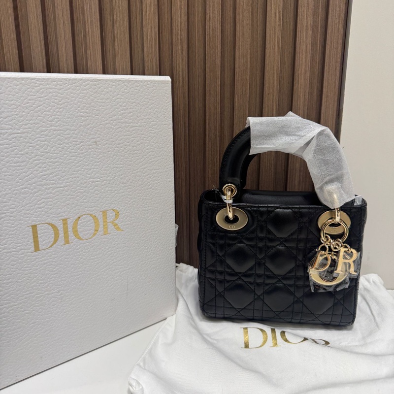 【全新 ✨ 全網最低價!】迷你 Lady Dior 戴妃黑色 金扣 三格 下單秒發 只有一顆❗️-1