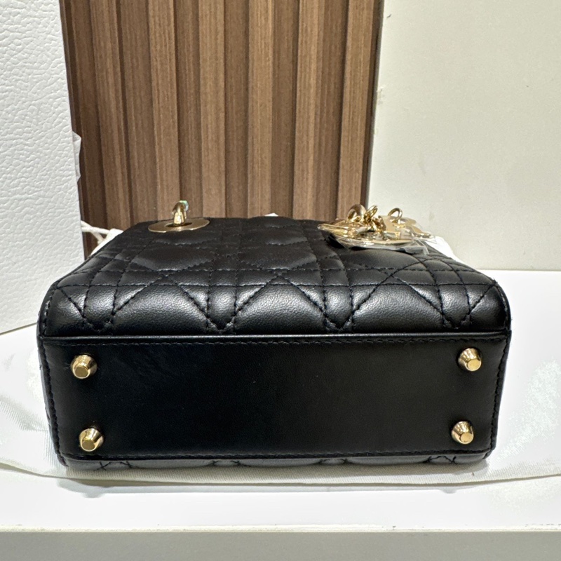 【全新 ✨ 全網最低價!】迷你 Lady Dior 戴妃黑色 金扣 三格 下單秒發 只有一顆❗️-4