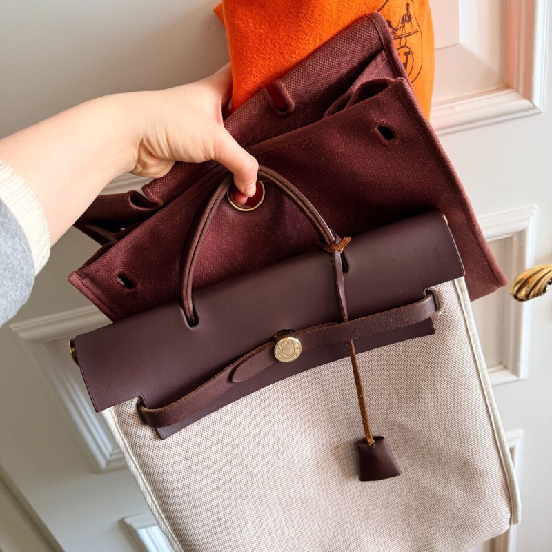 【經典配色✨小全套✨全網最低價】Hermes Herbag 31金棕雙肩包 中古包 可手提或單肩-2