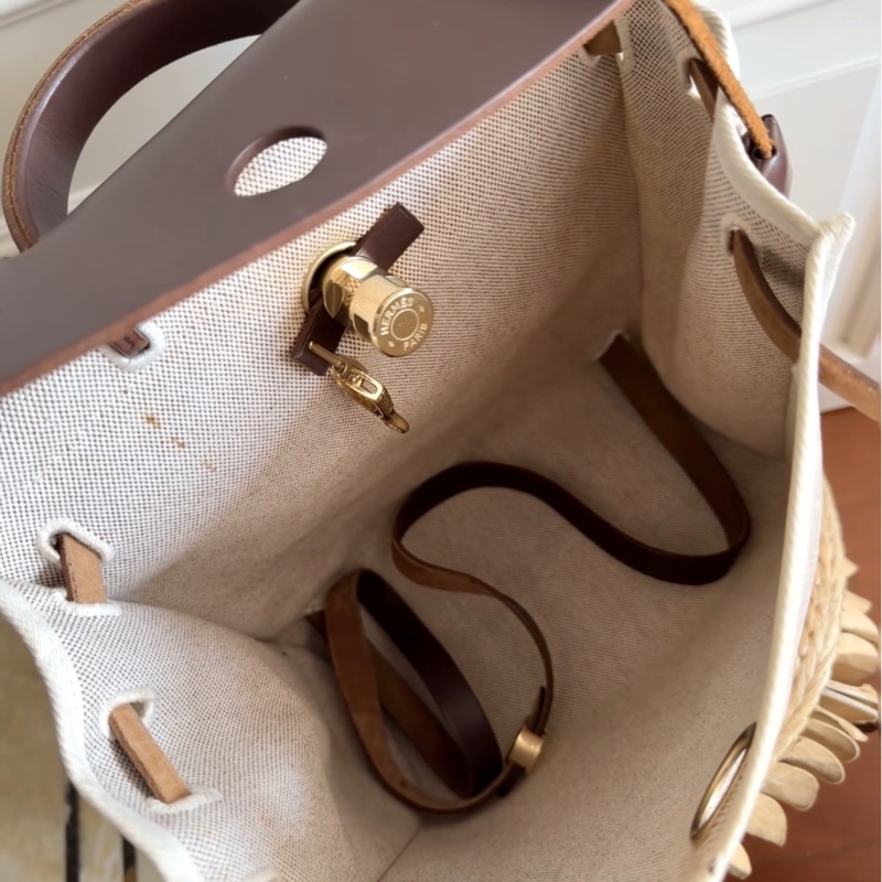 【經典配色✨小全套✨全網最低價】Hermes Herbag 31金棕雙肩包 中古包 可手提或單肩-7
