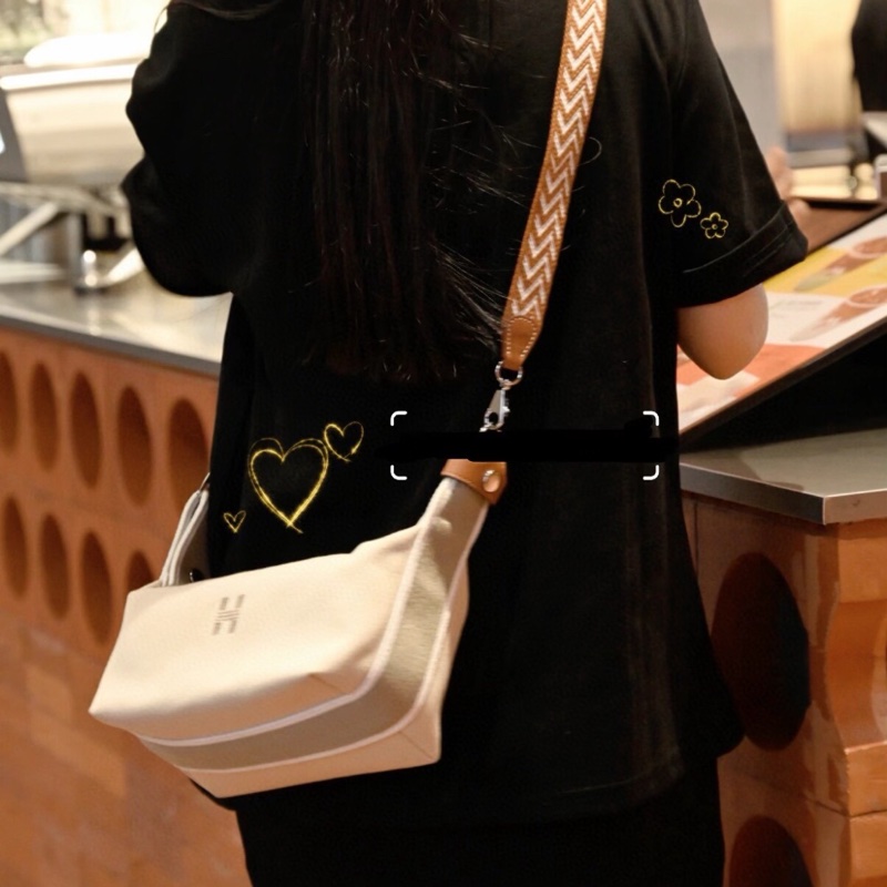 【小巧精緻✨入門之選❤️容量可觀✨】Hermes愛馬仕 小號飯盒包 米色拼灰-0